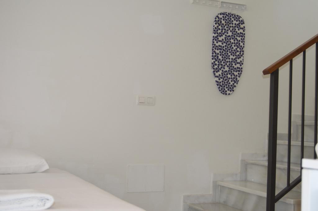 Apartamentos Canasteros Malaga Bilik gambar