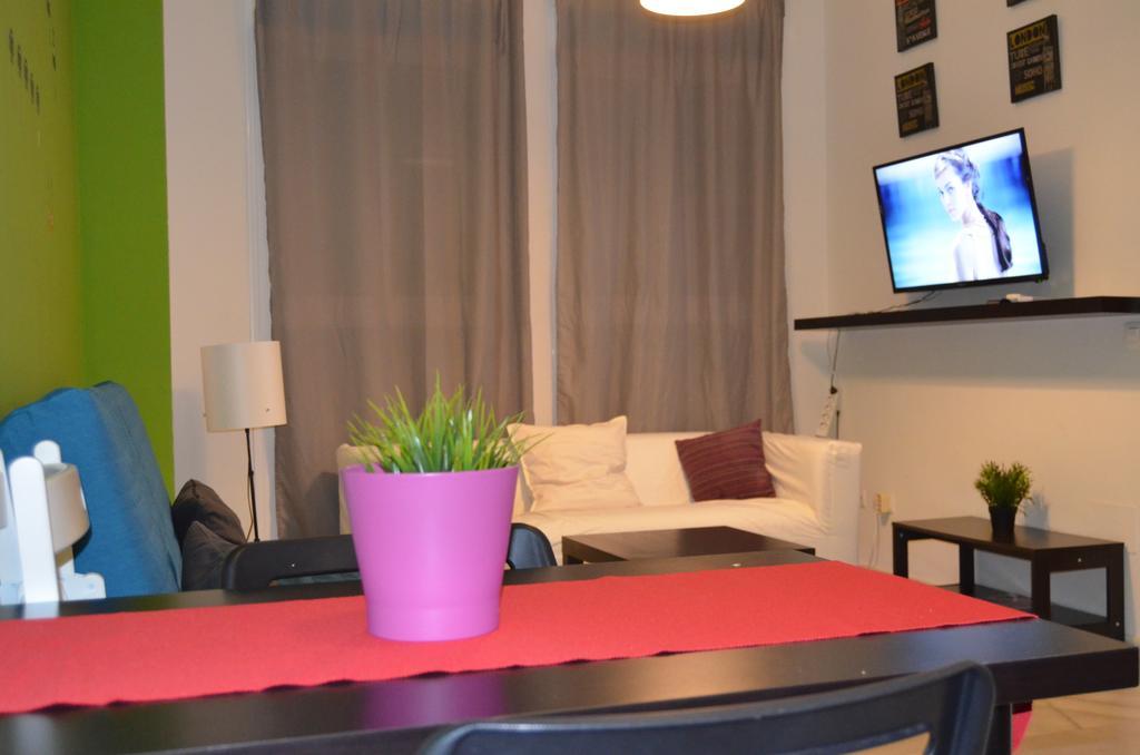 Apartamentos Canasteros Malaga Luaran gambar