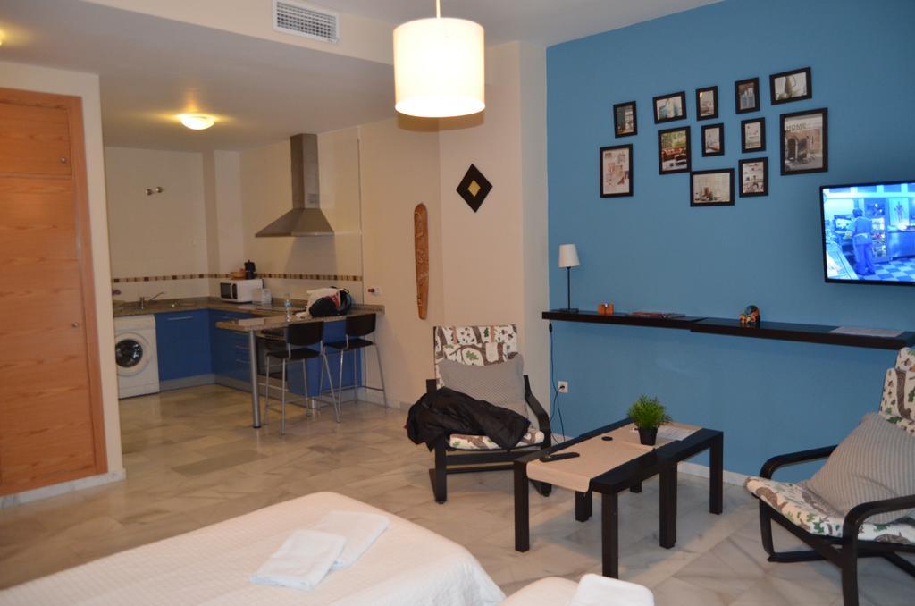 Apartamentos Canasteros Malaga Luaran gambar