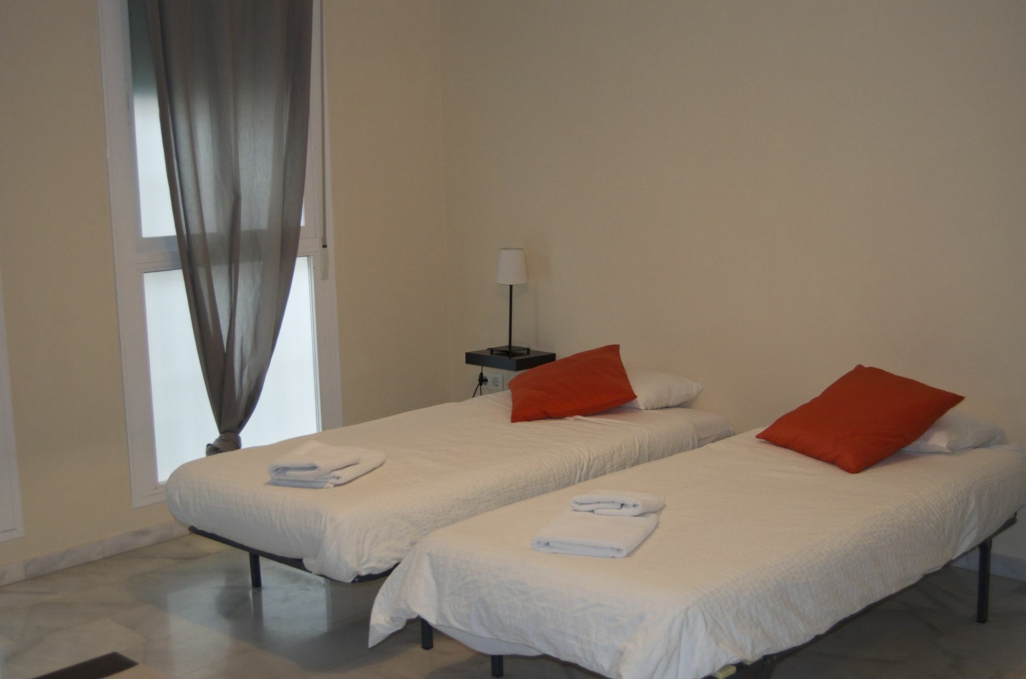 Apartamentos Canasteros Malaga Luaran gambar