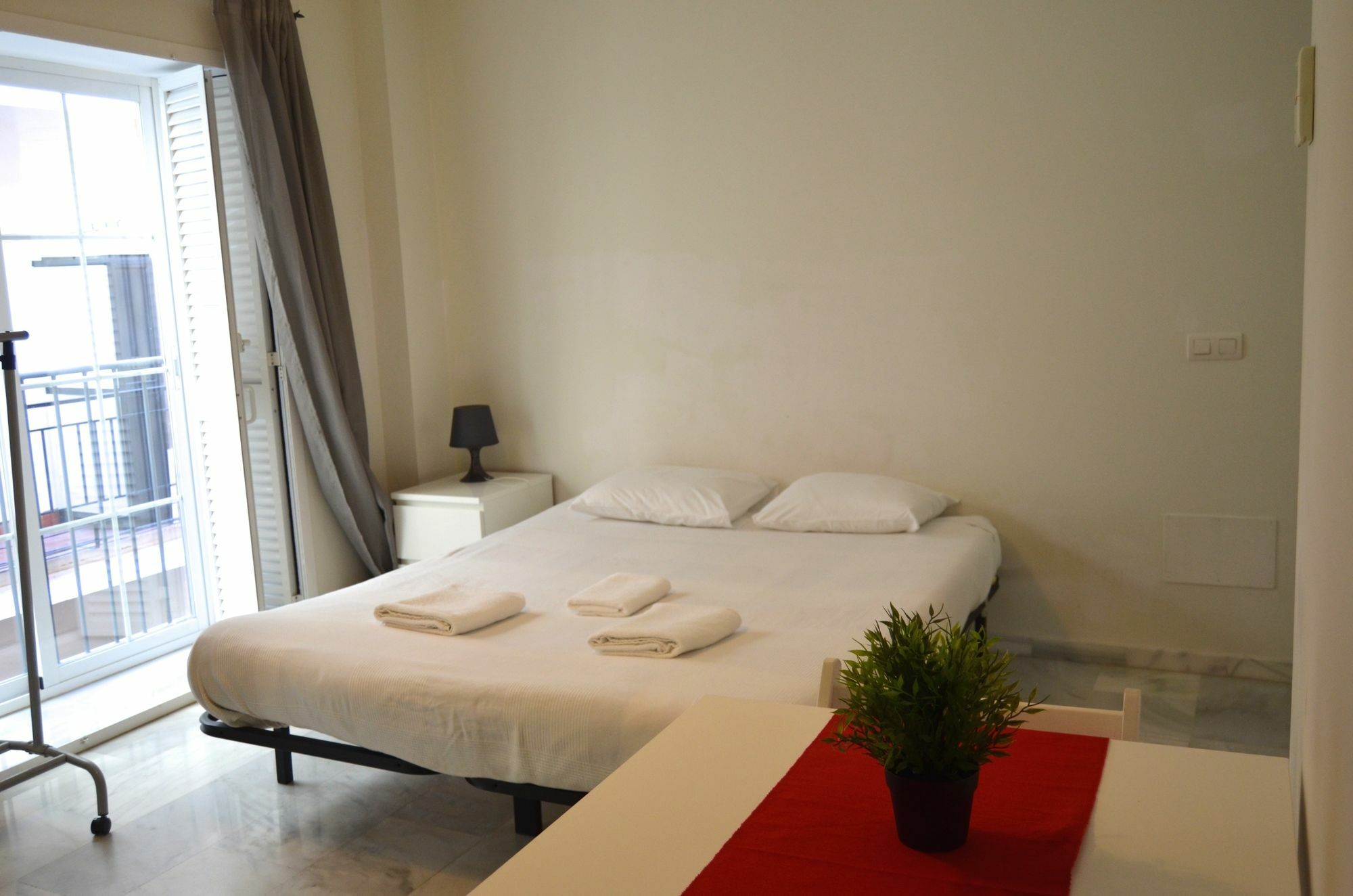Apartamentos Canasteros Malaga Luaran gambar